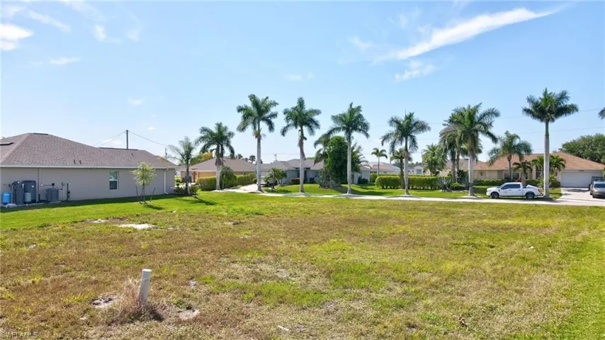 1325 Ne 34th Ln, Cape Coral Fl 33909