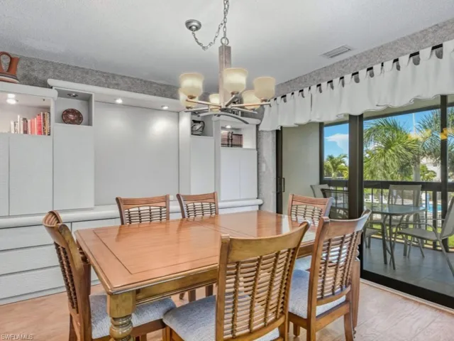 525 Seaview Ct M4, Marco Island, Florida 34145