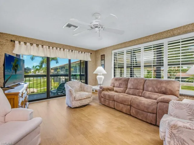 525 Seaview Ct M4, Marco Island, Florida 34145