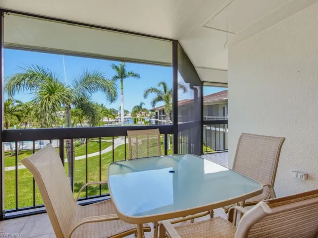 525 Seaview Ct M4, Marco Island, Florida 34145