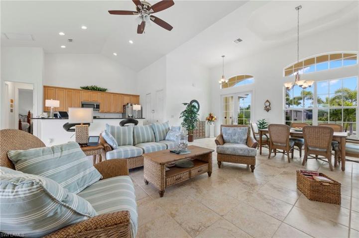 The glass double door entry welcomes your guests into the spacious great room with lots of room for entertaining or just relaxing.