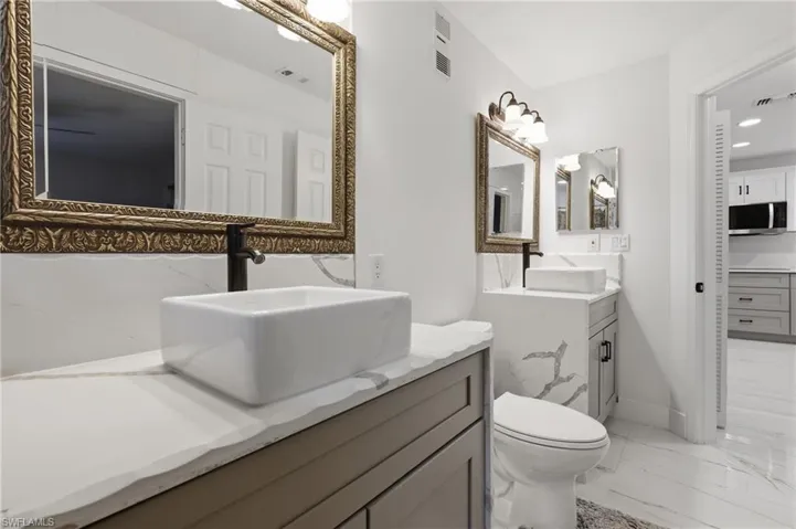 81 Emerald Woods Dr M3, Naples, Florida 34108