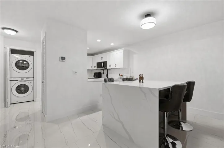 81 Emerald Woods Dr M3, Naples, Florida 34108