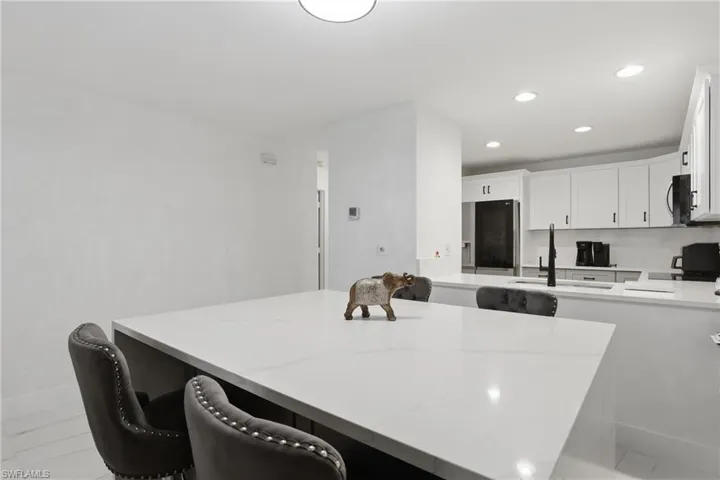 81 Emerald Woods Dr M3, Naples, Florida 34108
