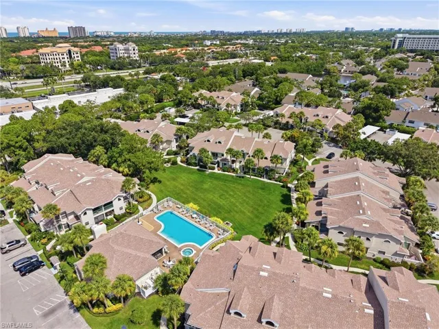 81 Emerald Woods Dr M3, Naples, Florida 34108