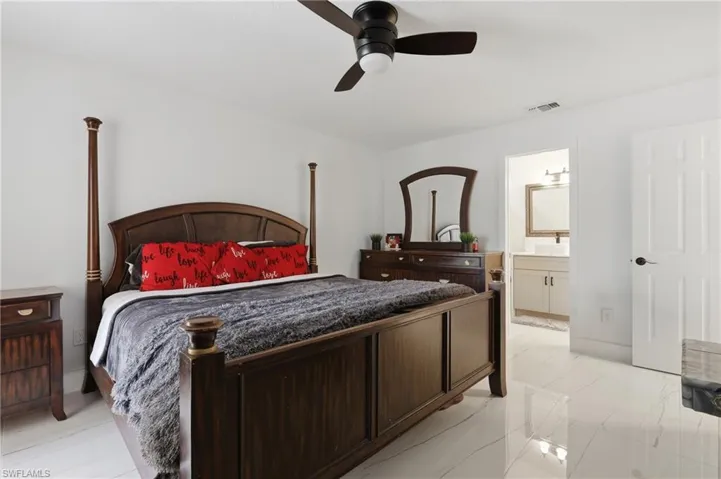 81 Emerald Woods Dr M3, Naples, Florida 34108