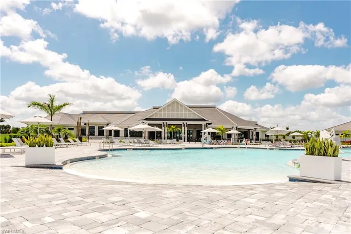 The National Clubhouse Pool