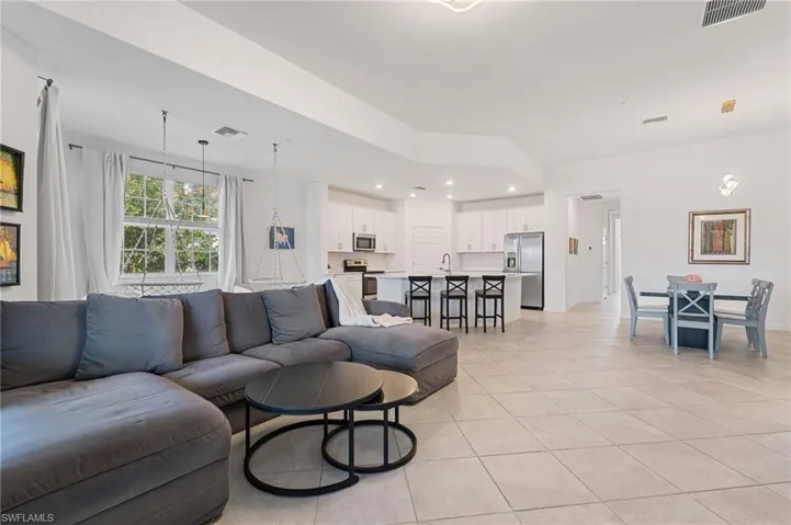12050  Santaluz  DR, Fort Myers, FL 33913