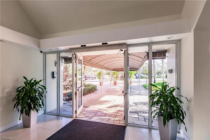 120 Lakeview Dr # 101, Weston Fl 33326
