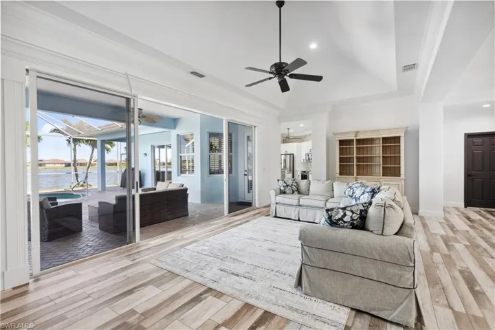 2202 Grove Dr, Naples, Florida 34120