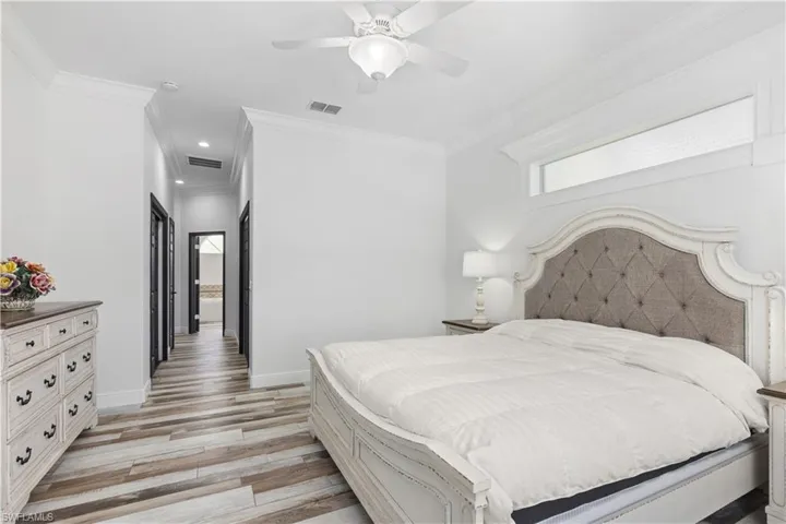 2202 Grove Dr, Naples, Florida 34120