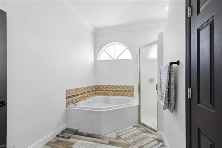 2202 Grove Dr, Naples, Florida 34120