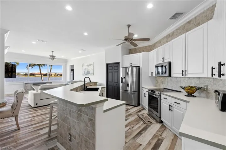 2202 Grove Dr, Naples, Florida 34120