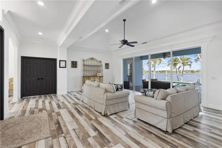 2202 Grove Dr, Naples, Florida 34120