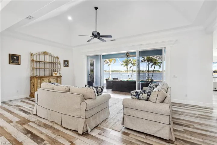 2202 Grove Dr, Naples, Florida 34120
