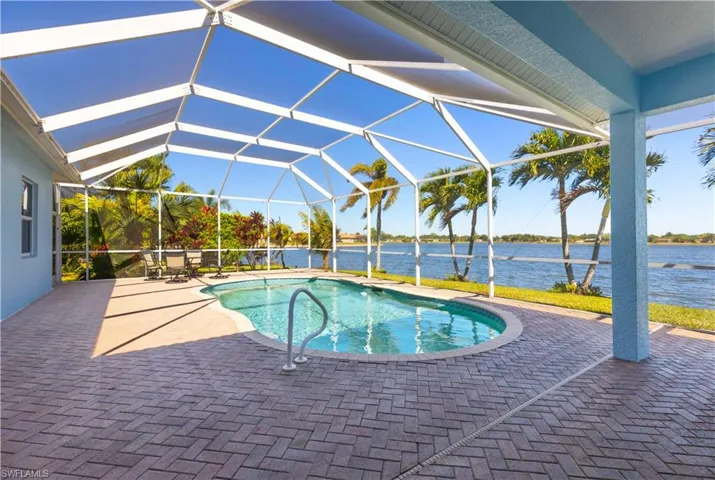 2202 Grove Dr, Naples, Florida 34120