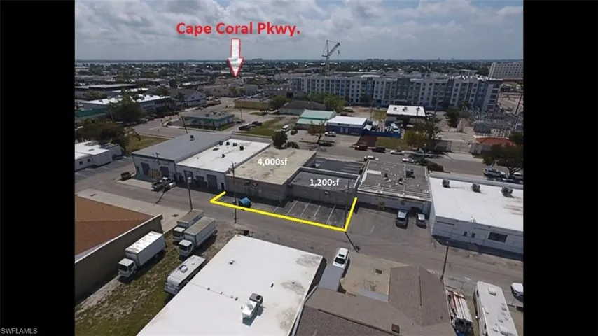871 SE 47th  ST, Cape Coral, FL 33904