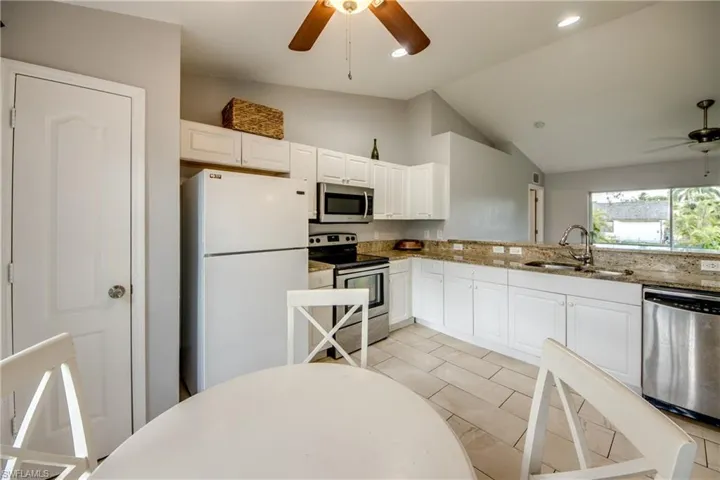625 Sw 11th Ter, Cape Coral, Florida 33991