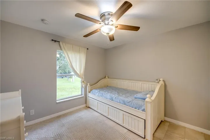 625 Sw 11th Ter, Cape Coral, Florida 33991