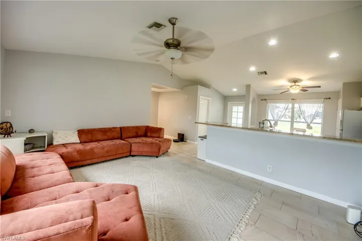 625 Sw 11th Ter, Cape Coral, Florida 33991