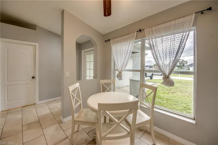 625 Sw 11th Ter, Cape Coral, Florida 33991