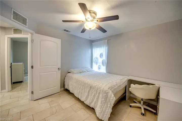 625 Sw 11th Ter, Cape Coral, Florida 33991