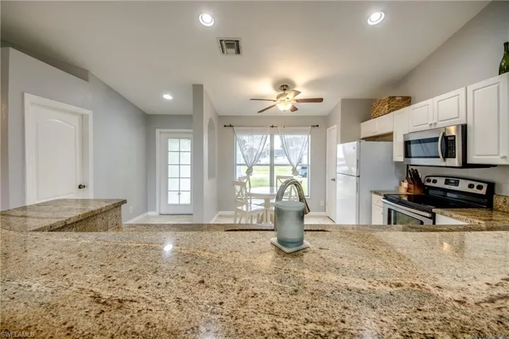 625 Sw 11th Ter, Cape Coral, Florida 33991