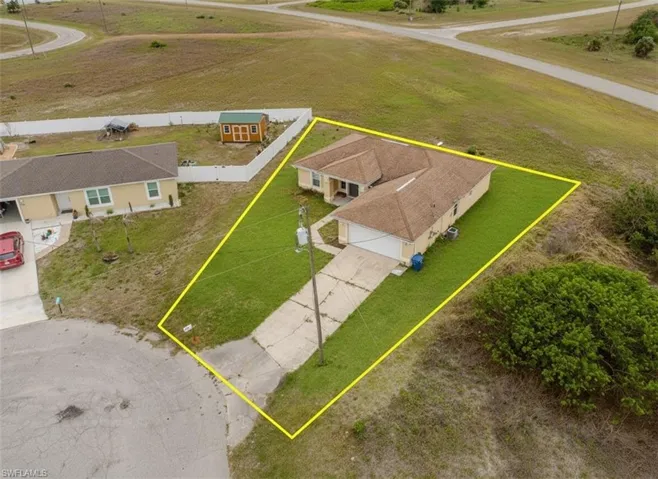 7018  Pilgrim  CT, Labelle, FL 33935