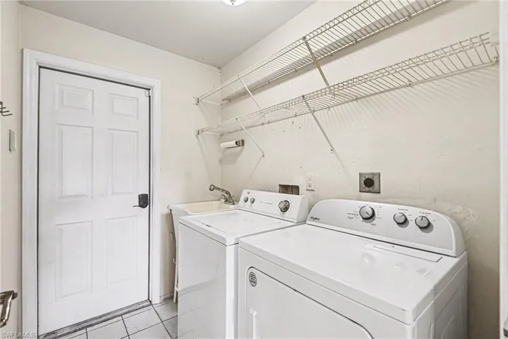 4118 Sw 14th Ave, Cape Coral, Florida 33914
