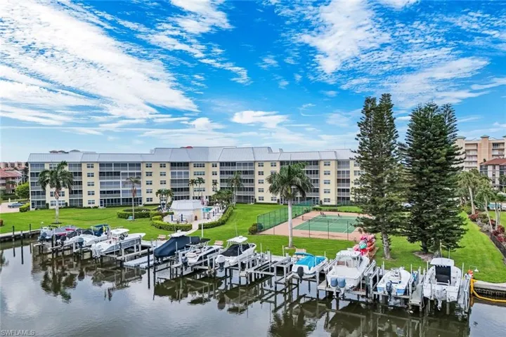 1011 Swallow Ave 105, Marco Island, Florida 34145