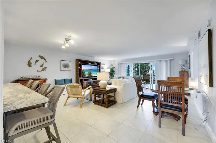 1011 Swallow Ave 105, Marco Island, Florida 34145