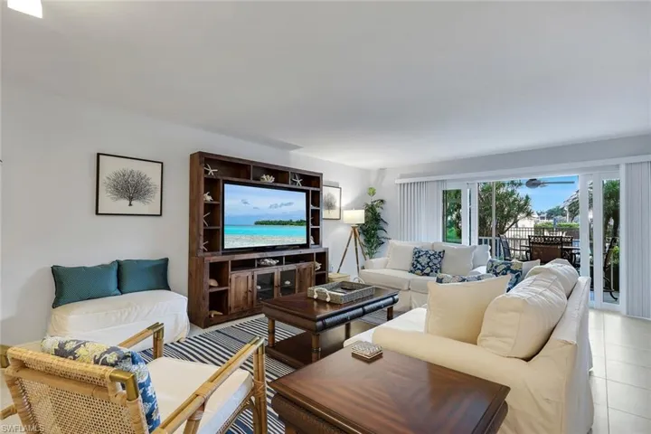 1011 Swallow Ave 105, Marco Island, Florida 34145