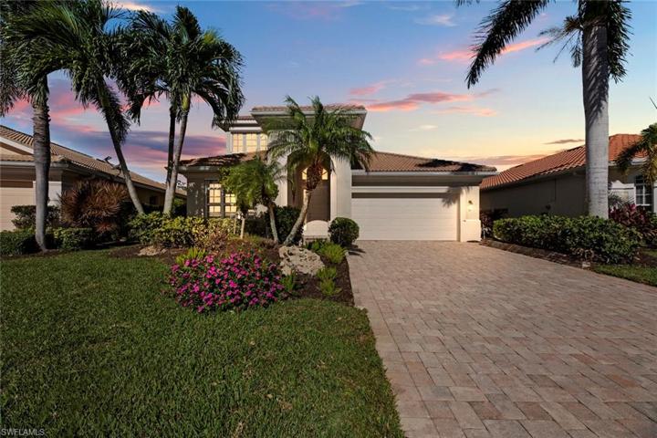 Enjoy the sunrise and sunset from your lanai that faces north
