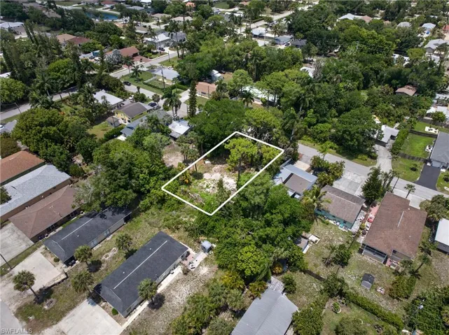10010  Carolina  ST, Bonita Springs, FL 34135