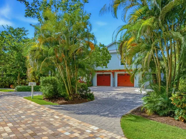 2023 Mills Ln, Naples, Florida 34112