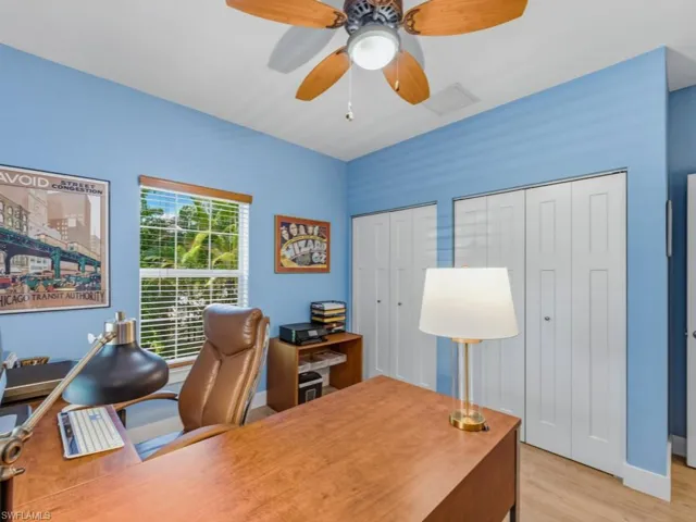 2023 Mills Ln, Naples, Florida 34112
