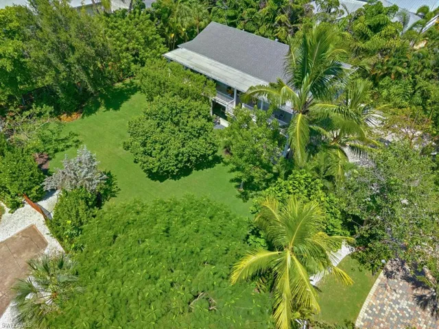 2023 Mills Ln, Naples, Florida 34112