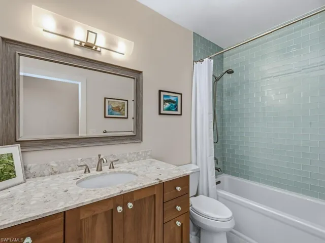 2023 Mills Ln, Naples, Florida 34112