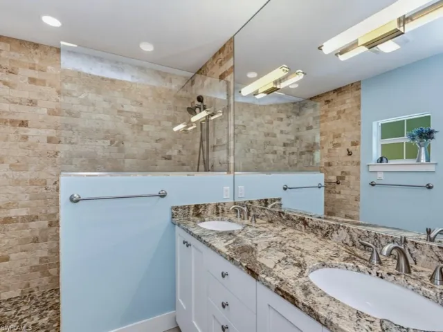2023 Mills Ln, Naples, Florida 34112