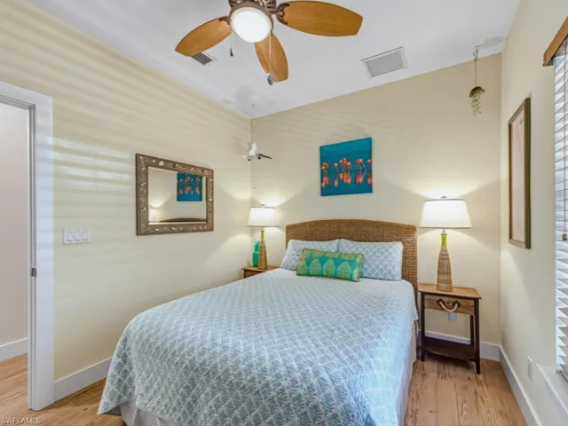 2023 Mills Ln, Naples, Florida 34112