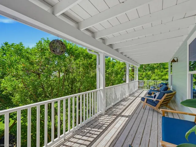 2023 Mills Ln, Naples, Florida 34112