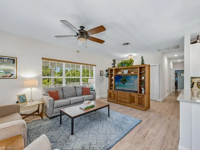2023 Mills Ln, Naples, Florida 34112