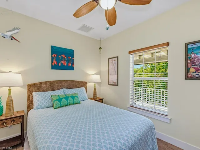 2023 Mills Ln, Naples, Florida 34112