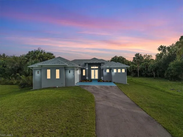 3730  40th SE AVE, Naples, FL 34117
