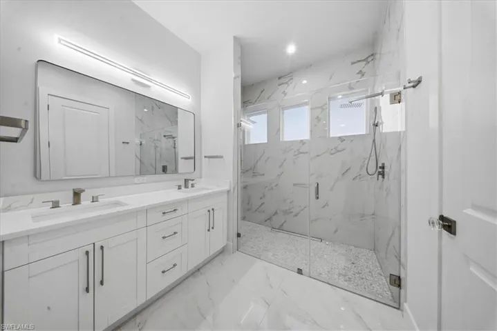 3730  40th SE AVE, Naples, FL 34117