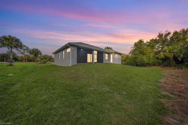 3730  40th SE AVE, Naples, FL 34117