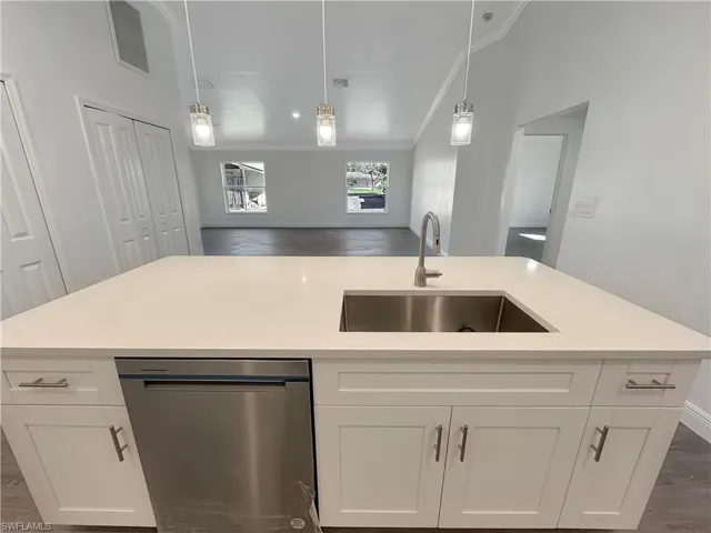 12641  1st  ST, Fort Myers, FL 33905