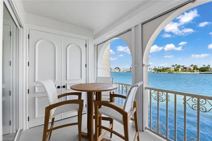 Large lanai off main living area
