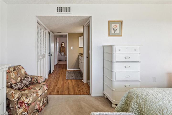 1660 Pine Valley DR # 402, FORT MYERS FL 33907