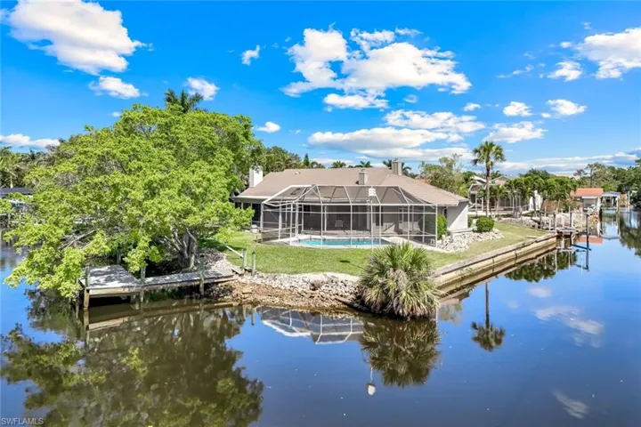 27151 Flossmoor Dr, Bonita Springs, Florida 34135
